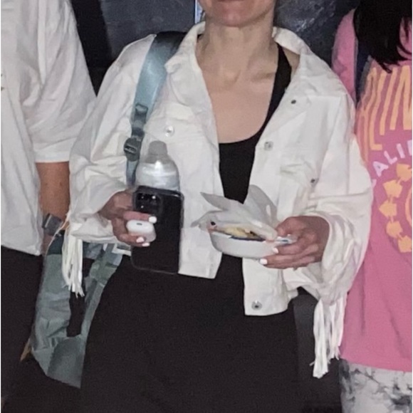 Bride denim jacket with fringe - Picture 5 of 5